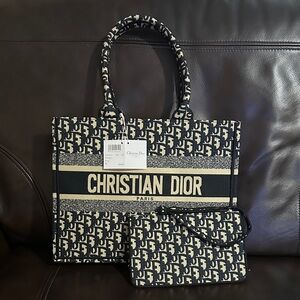 DHGate Black & Cream Canvas Tote